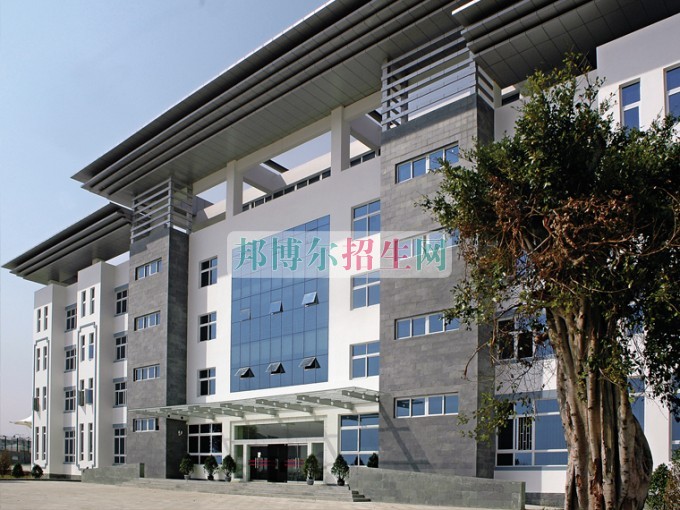 云南建設學校招生辦聯(lián)系電話