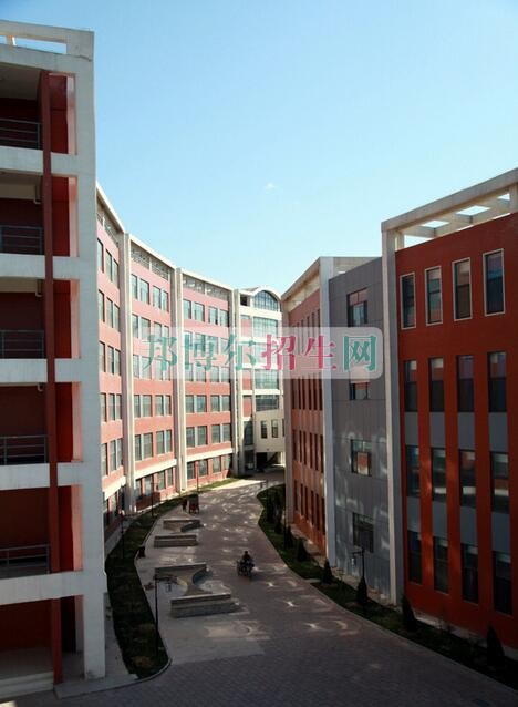 河北軌道運輸職業(yè)技術(shù)學院網(wǎng)站網(wǎng)址