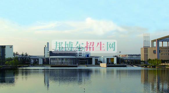 天津財經(jīng)大學(xué)學(xué)費(fèi)