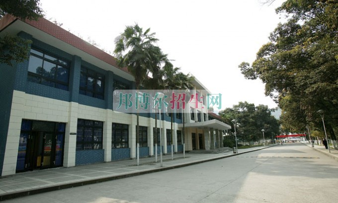 重慶三峽職業(yè)學(xué)院是幾專(zhuān)