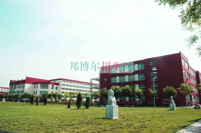 北京經(jīng)濟技術(shù)職業(yè)學(xué)院招生辦聯(lián)系電話