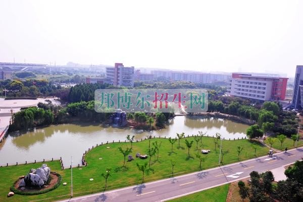江蘇經(jīng)貿(mào)職業(yè)技術(shù)學院網(wǎng)站網(wǎng)址