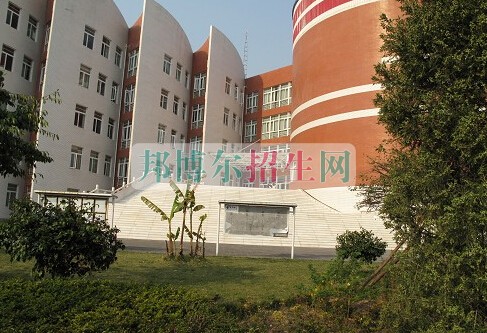 保山中醫(yī)藥高等?？茖W(xué)校