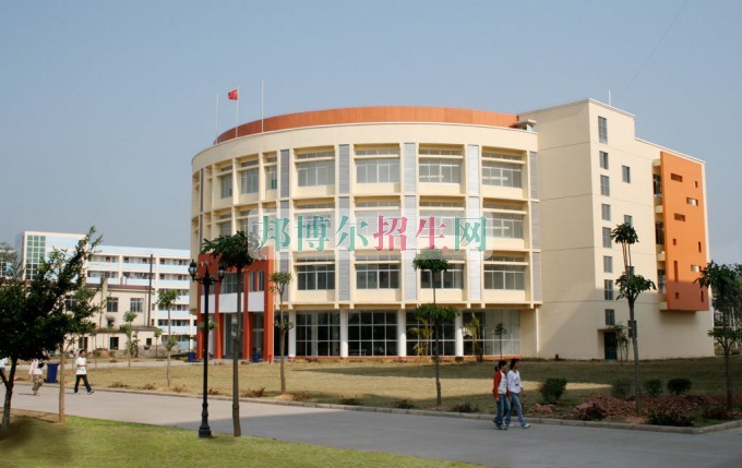 廣西英華國(guó)際職業(yè)學(xué)院是幾專