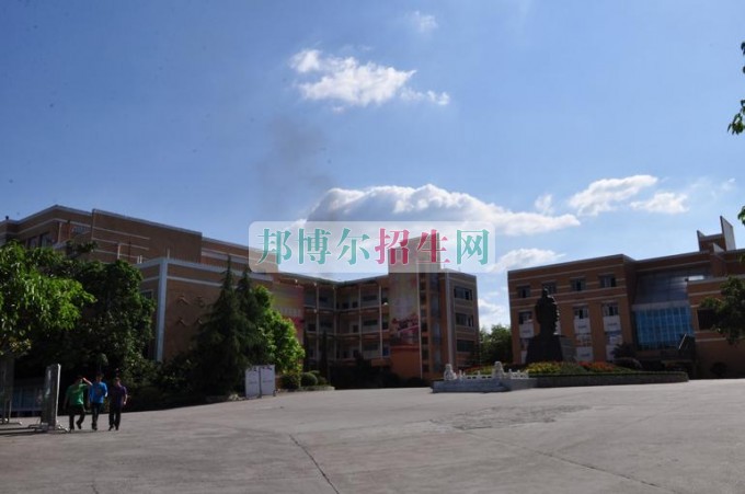 重慶信息技術(shù)職業(yè)學(xué)院是幾專(zhuān)