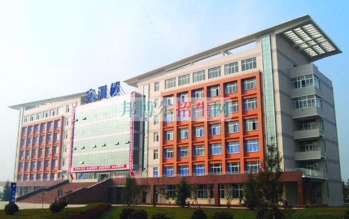 哪些飛機維修學(xué)校好