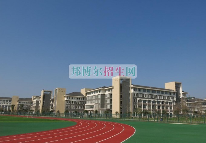 女生學康復(fù)治療