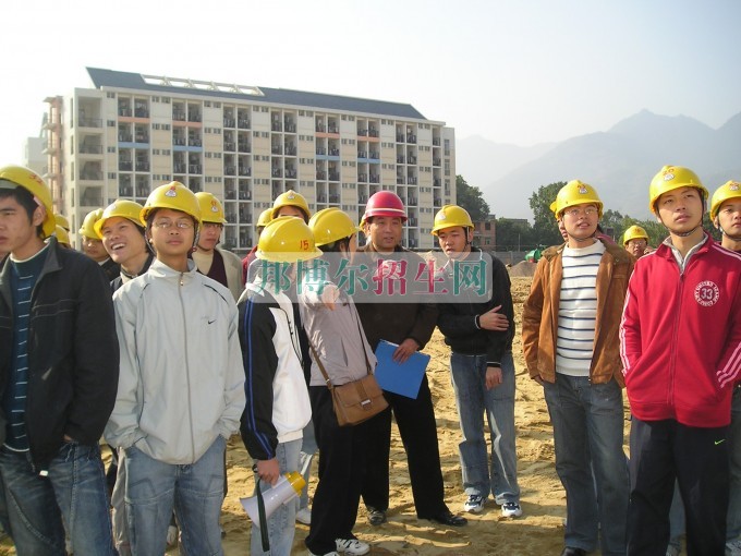 成都哪些大學有建筑工程技術(shù)大專