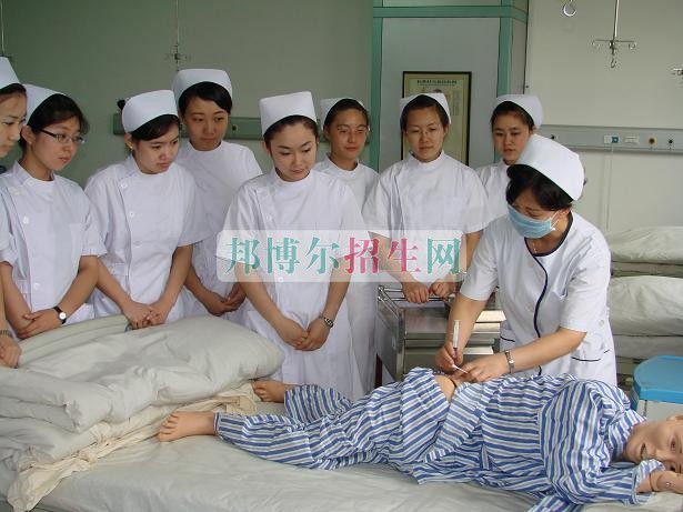適合女生的職業(yè)學校專業(yè)