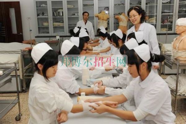 成都最好的高級護(hù)理學(xué)校