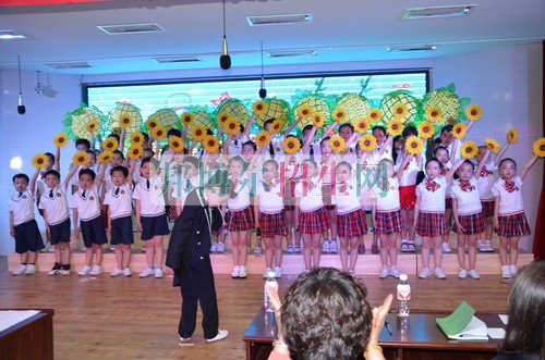 成都內(nèi)小學教育好的大專排名