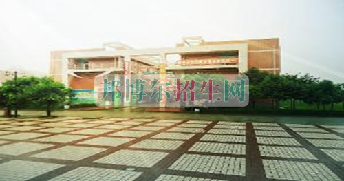 成都讀動漫設(shè)計(jì)與制作的大專