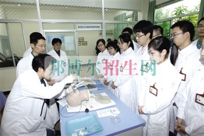 成都學(xué)涉外護(hù)理哪個學(xué)校好
