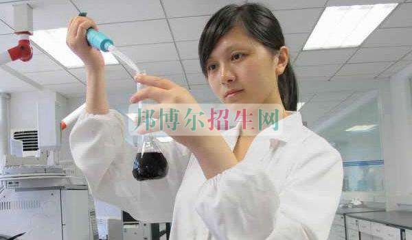 成都哪些高職院校有醫(yī)學檢驗