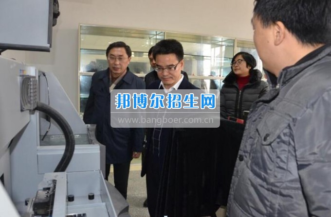 市委常委、宣傳部部長劉全勝到四川省檔案學校調研指導工作