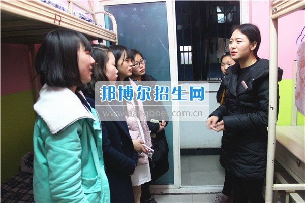 成都希望幼師學(xué)校是責(zé)任？更是一種愛！