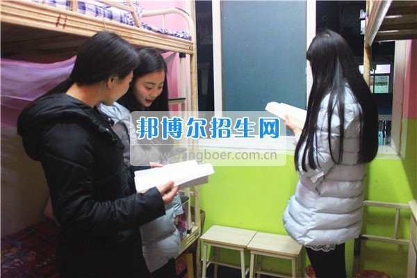 成都希望幼師學(xué)校是責(zé)任？更是一種愛！