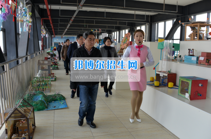 川南幼兒師范高等?？茖W校迎接隆昌縣創(chuàng)建第四屆省級文明城市測評組考評