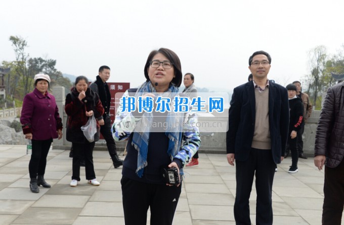 川南幼兒師范高等?？茖W校舉行慶祝國際勞動婦女節(jié)活動