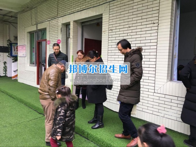 聯(lián)合檢查四川省樂(lè)山市第一職業(yè)高級(jí)中學(xué)受好評(píng)