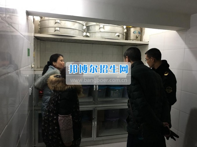 聯(lián)合檢查四川省樂(lè)山市第一職業(yè)高級(jí)中學(xué)受好評(píng)