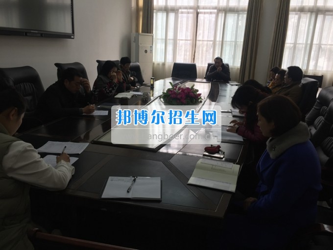 四川省樂山市第一職業(yè)高級中學召開頂崗實習“雙選會”籌備工作會