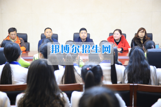 川北幼兒師范高等?？茖W(xué)校學(xué)前教育系赴南江小河職中調(diào)研