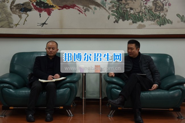 市中區(qū)領(lǐng)導(dǎo)調(diào)研樂山師范學(xué)院擬建幼兒園項目