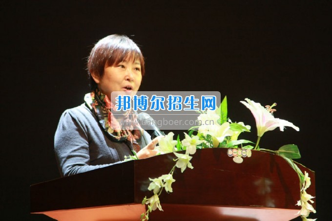 貴陽幼兒師范學(xué)校校本培訓(xùn)拉開新學(xué)期序幕，2017擼起袖子加油干！