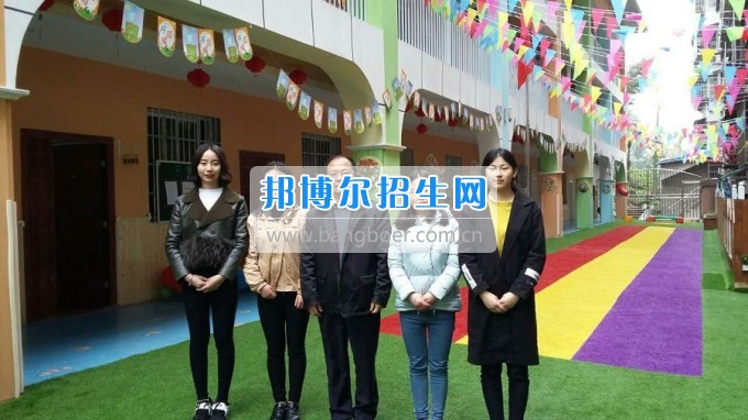 南充師范學(xué)校蔡禮儒校長(zhǎng)赴高坪、嘉陵參加實(shí)習(xí)就業(yè)基地掛牌并看望實(shí)習(xí)生