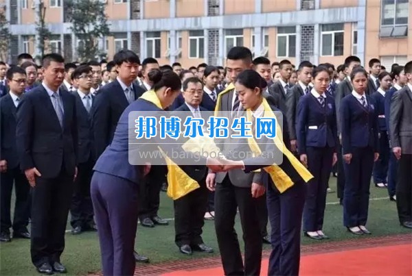 成都航空旅游職業(yè)學校2017年清明祭祖儀式