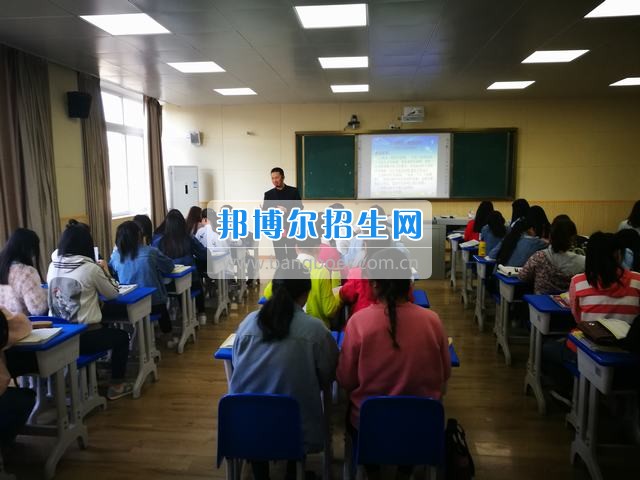 “一師兩課”教改公開(kāi)課系列報(bào)道之十六:第九周教改公開(kāi)課評(píng)議與綜述
