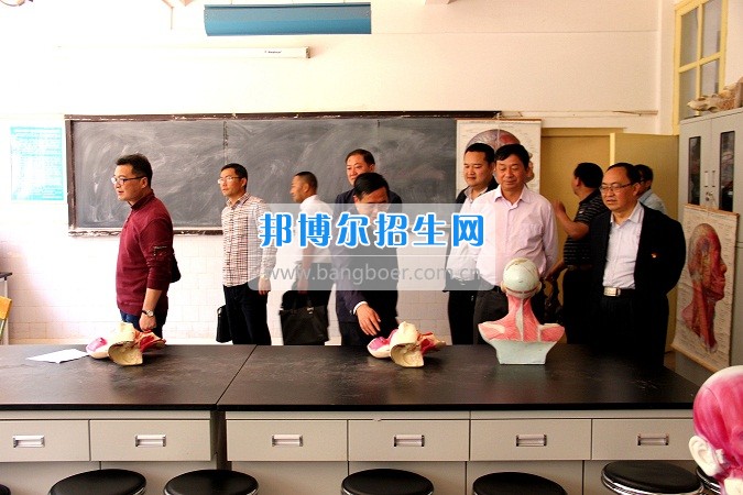 楚雄州2017年高校安全穩(wěn)定工作聯(lián)席會在楚雄醫(yī)藥高等?？茖W(xué)校召開