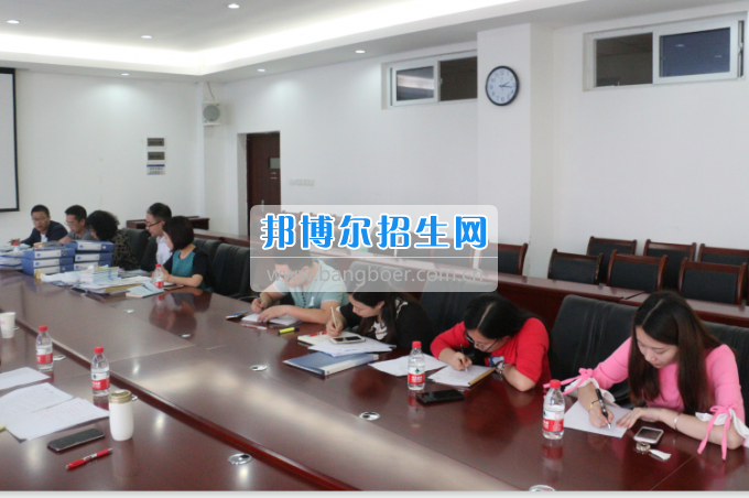 重慶公共運輸職業(yè)學(xué)院召開2017年系學(xué)生工作例會第四次會議