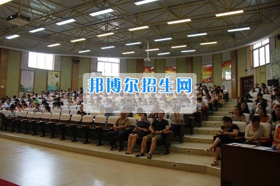 貴州交通職業(yè)技術(shù)學(xué)院2017年專業(yè)技術(shù)人員繼續(xù)教育培訓(xùn)今日開(kāi)班