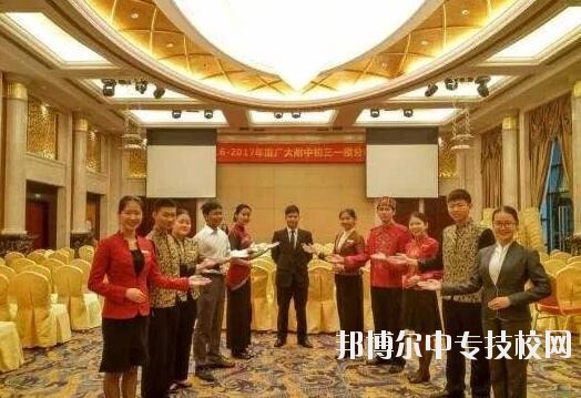 贛州市贛縣區(qū)職業(yè)中等專(zhuān)業(yè)學(xué)校高星級(jí)飯店運(yùn)營(yíng)與管理專(zhuān)業(yè)介紹