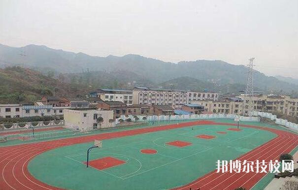 重慶統(tǒng)景職業(yè)中學(xué)2020年報名條件、招生要求、招生對象