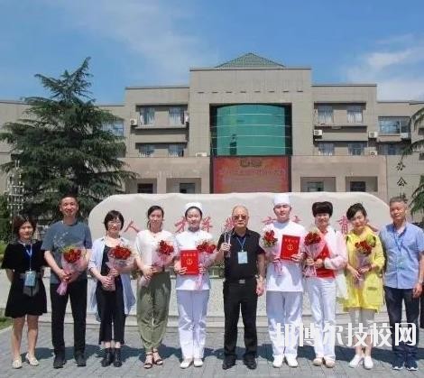 海寧衛(wèi)生學(xué)校2020年學(xué)費、收費多少 