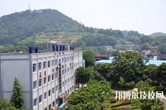 重慶光華女子職業(yè)中等專業(yè)學校地址在哪里