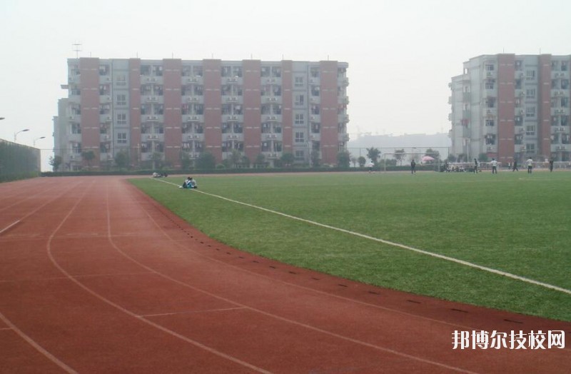 重慶龍門浩職業(yè)中學(xué)校2020年報名條件、招生要求、招生對象