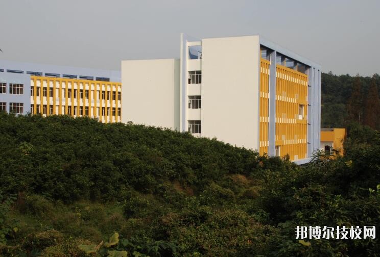 中國人民解放軍總參謀部信息化部直屬工廠職業(yè)技術學校2020年有哪些專業(yè)