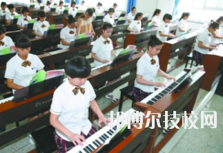 蘭州女子中等專(zhuān)業(yè)學(xué)校2020年學(xué)費(fèi)、收費(fèi)多少