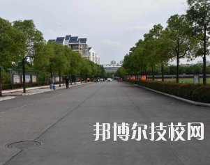 贛州華堅(jiān)科技職業(yè)學(xué)校2020年招生辦聯(lián)系電話 