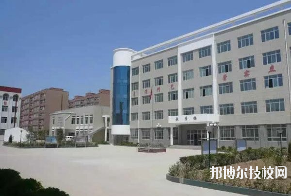 長(zhǎng)武職業(yè)教育中心2020年招生辦聯(lián)系電話(huà)