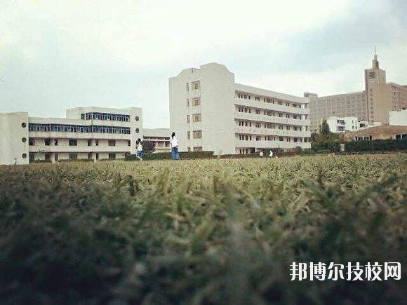 余姚市職業(yè)技術(shù)學(xué)校2020年學(xué)費、收費多少