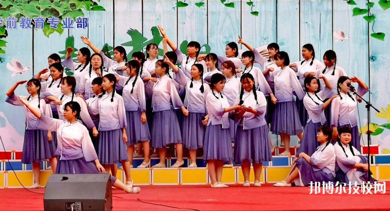 邢臺(tái)現(xiàn)代職業(yè)學(xué)校2020年報(bào)名條件、招生要求、招生對(duì)象
