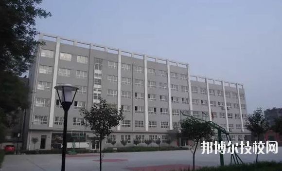 華陰市職業(yè)教育中心2020年報(bào)名條件、招生要求、招生對(duì)象 