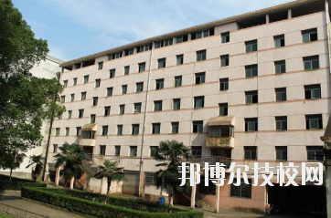 江西輕工業(yè)高級技工學(xué)校怎么樣、好不好