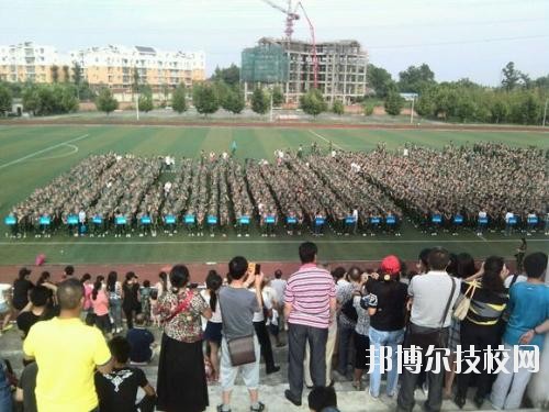 成都華夏衛(wèi)校2020年報名條件、招生要求、招生對象