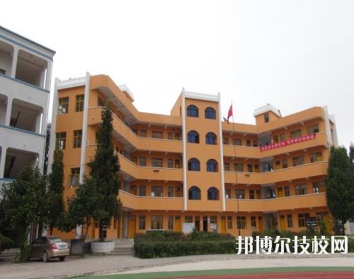 貴定中等職業(yè)技術(shù)學(xué)校2020年報(bào)名條件、招生要求、招生對象